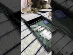 Lâmpadas de rua LED urbanas modernas de alta eficiência