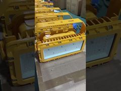 As áreas que iluminam a luz de inundação à prova de explosões Ip65 400w conduziram a demonstração clara à prova de explosões