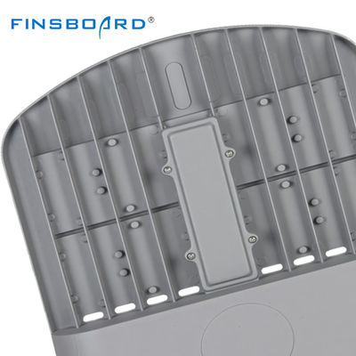 IP65 Iluminação de rua LED à prova d'água com eficiência de 130-140LM/W e alumínio fundido para iluminação de estradas externas