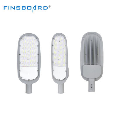 Luminária de Rua LED de Alta Eficiência 120lm/W com IP66 à Prova d'Água e Tensão Ampla AC85-265V para Iluminação de Rodovias Externas