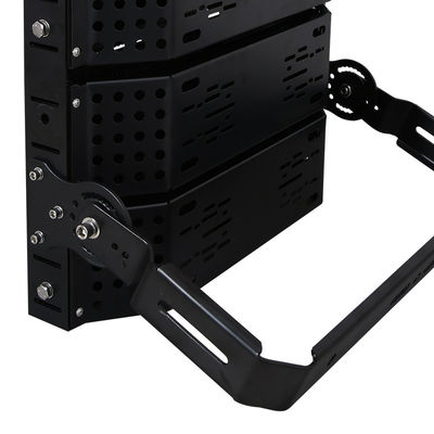 Holofote LED à prova d'água IP66 com vida útil de 50.000 horas e ângulo ajustável de 216° para estádios e aplicações em mastro alto