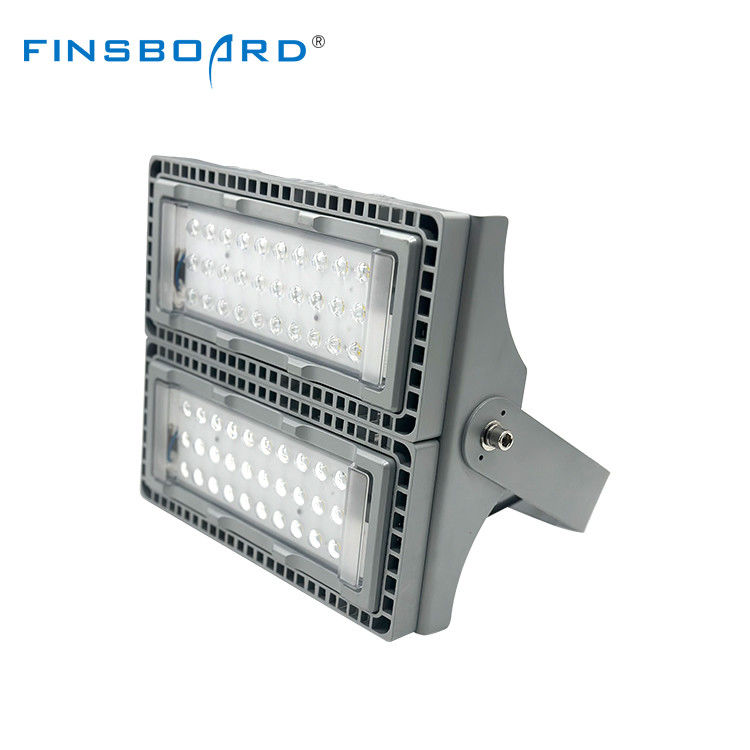 Lâmpada de inundação modular de alta luminosidade LED com resistência à água IP66 e longa vida útil de 50000H para iluminação industrial