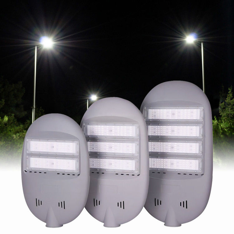 Luminária de Rua LED de 100W-200W à Prova d'Água IP65 com Vida Útil de 50.000 Horas para Iluminação Externa Montada em Poste